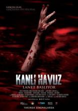 Кровавый бассейн: Чертовщина начинается (2020)